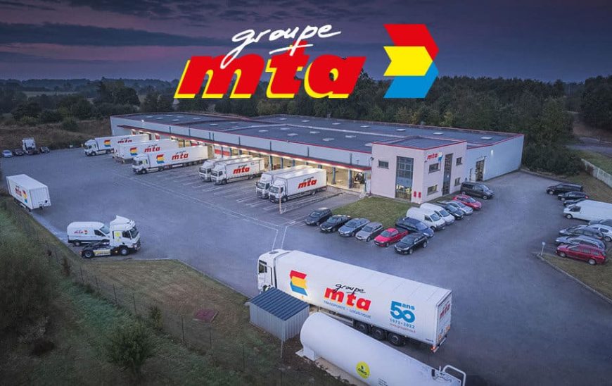 groupe mta site logistique avec camions et bureaux