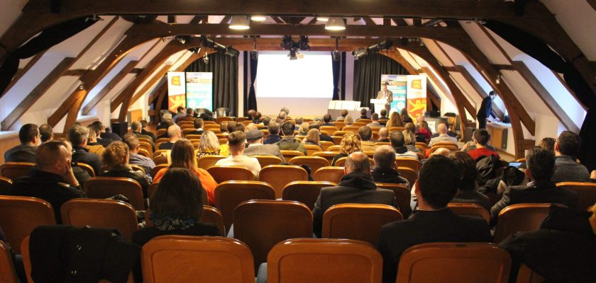 photo plénière évènement régional EVE Normandie 2023